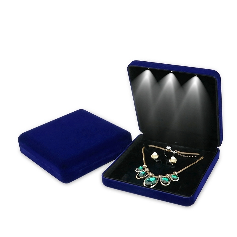 Jewelry Boxes 18x18x4 4cm Velvet LED Box Necklace Earring Ring Gift Jewellery Set Display Storage Case 230710