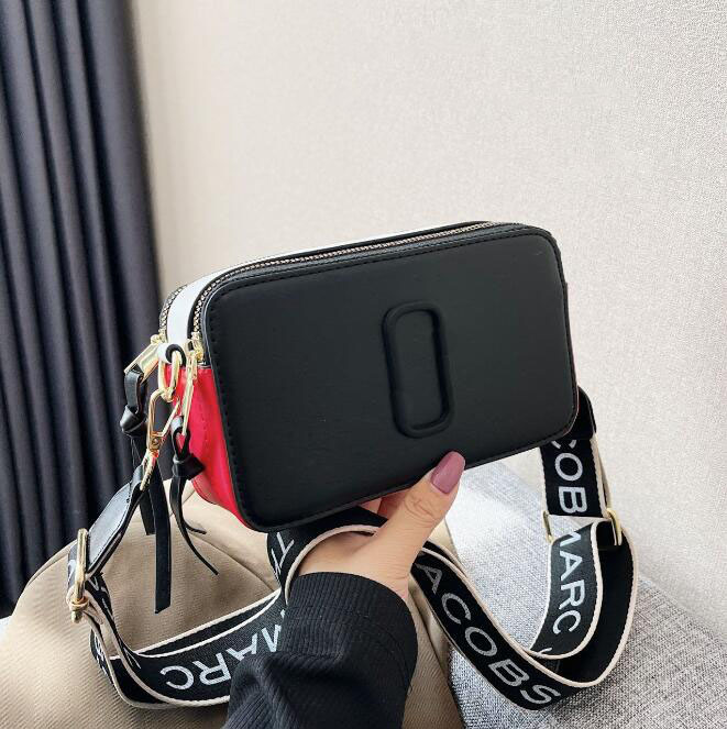 Designer Women Bags New 2023 Contrast Color Small Square Bag Trend Letter Single Shoulder Messenger Bags Wholesale 20-12-7cm 00230711, Photo- orange
Designer Women Bags New 2023 Contrast Color Small Square Bag Trend Letter Single Shoulder Messenger Bags Wholesale 20-12-7cm 00230711, Photo- orange