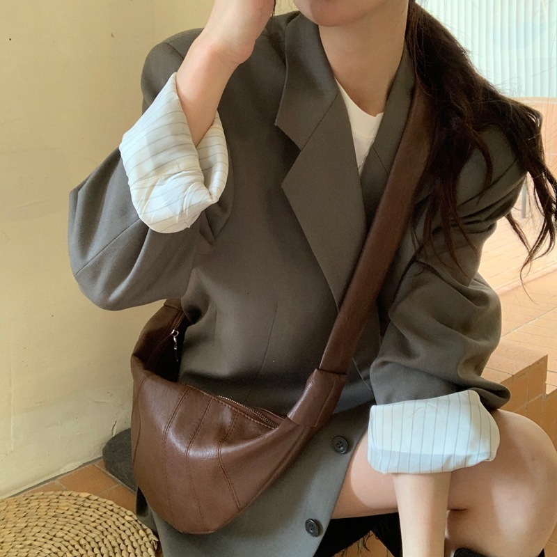 Evening Bags Fashion Black Dumpling Bag Women s Crossbody 2023 Croissant Vintage Premium Sense Waist Casual Shoulder 230711