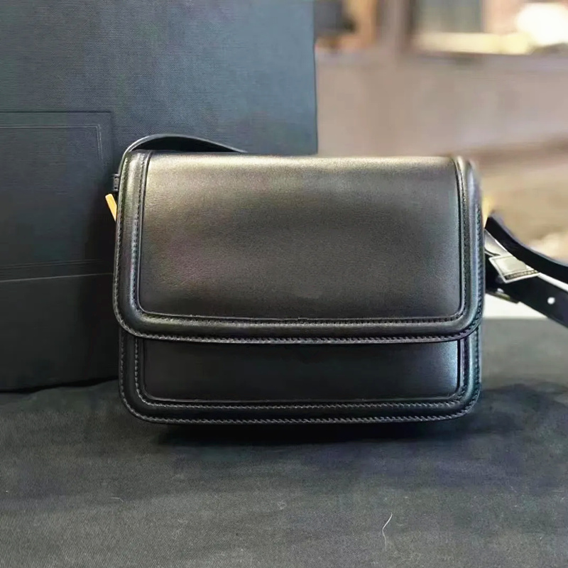 mirror quality Women handbag purse tofu bag luxury 2 size tote mens Genuine Leather mini pochette clutch messenger bags white designer Flip Crossbody Shoulder bag, Black
mirror quality Women handbag purse tofu bag luxury 2 size tote mens Genuine Leather mini pochette clutch messenger bags white designer Flip Crossbody Shoulder bag, Black