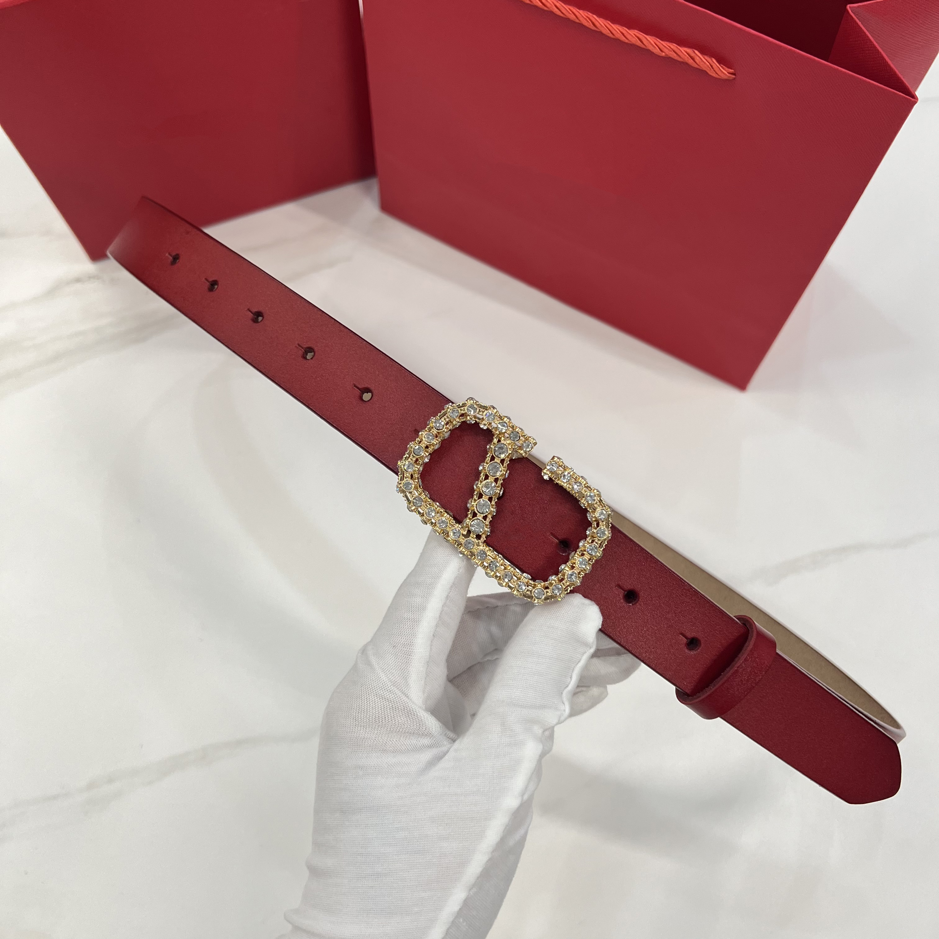 Designer Belt Luxury Belts for Women cowhide Belt buckle with drill Fashion Classics Needle buckle 3.0cm 95-115cm Versatile piece, Gray
Designer Belt Luxury Belts for Women cowhide Belt buckle with drill Fashion Classics Needle buckle 3.0cm 95-115cm Versatile piece, Gray