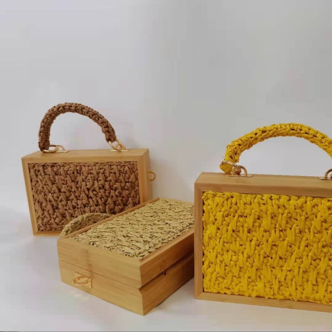 Evening Bags 2023 Summer Beach Bamboo Tassel Straw Woven Bag Cross body Single Shoulder Handag Rattan Rope Square Chain Strap Box 230711
