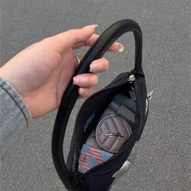 Evening Bags Silver Star Pedants Featured Carry Bag Girls YK2 Loli Cute Kawayi Harajuku Black Small l230711