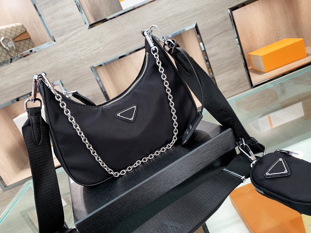 2023 luxurious fashion Re-Edition 2005 Nylon woman luxurys men designers bags lady Womens mens crossbody tote Hobo Shoulder Purses Handbags Bag wallet backpak, #18
2023 luxurious fashion Re-Edition 2005 Nylon woman luxurys men designers bags lady Womens mens crossbody tote Hobo Shoulder Purses Handbags Bag wallet backpak, #18
