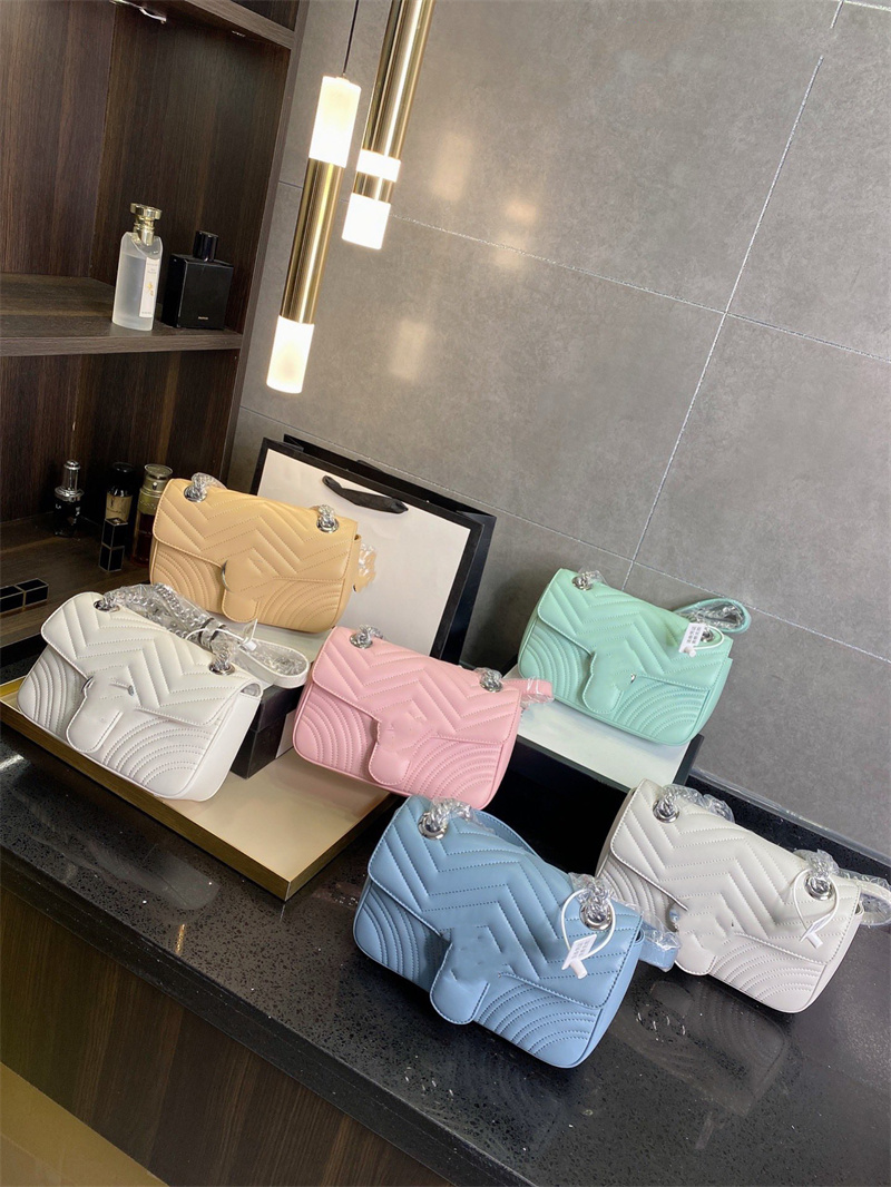 Luxury Designer women's Shoulder bag Leather chain bag Crossbody bag Solid color women's bag Crossbody purse Leather heart Shoulder bag Handbag High quality, Color 3 large size
Luxury Designer women's Shoulder bag Leather chain bag Crossbody bag Solid color women's bag Crossbody purse Leather heart Shoulder bag Handbag High quality, Color 3 large size