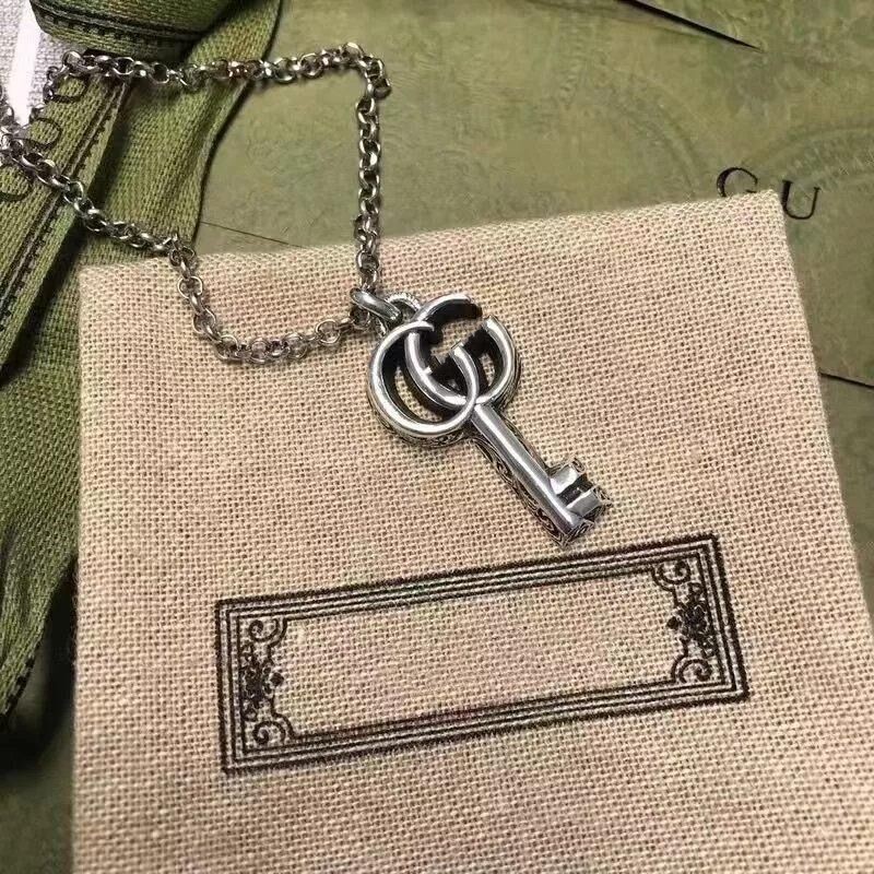 Designer Necklace Choker Chain Crystal 18K Gold Plated Brass Copper L-Letter Pendants Necklaces Statement Luxury Women Wedding Jewelry B070
Designer Necklace Choker Chain Crystal 18K Gold Plated Brass Copper L-Letter Pendants Necklaces Statement Luxury Women Wedding Jewelry B070