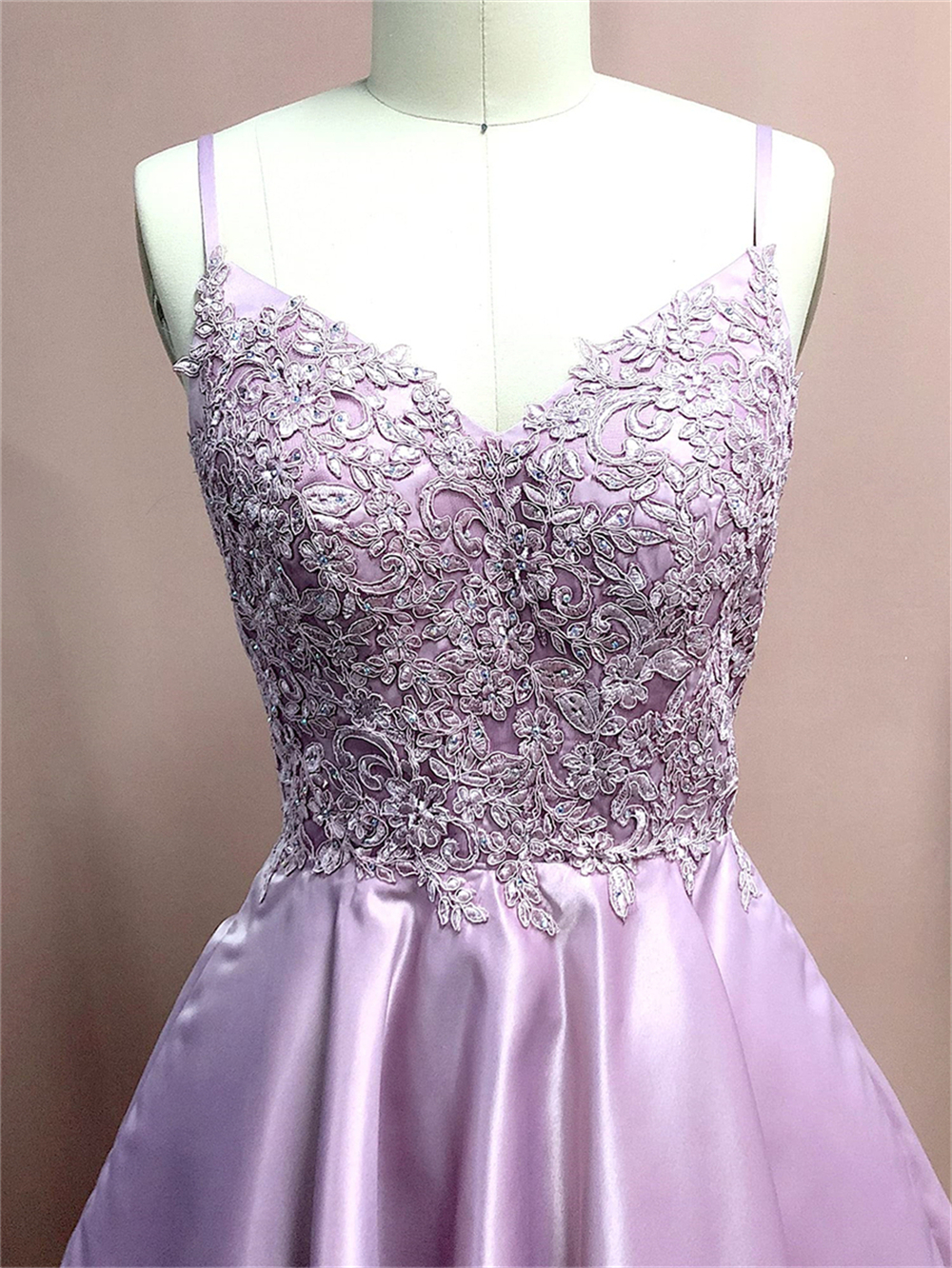 Short Homecoming Dresses Spaghetti Appliques Sequins Deep V-Neck Satin Lace-up Party Gowns Princess Plus Size Mini Birthday Prom Graudation Cocktail P