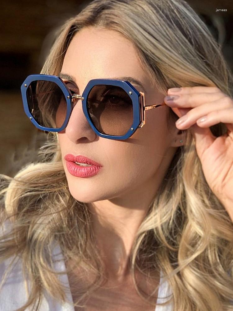 Sunglasses Retro Polygon Square Women Fashion Clear Ocean Lens Eyewear Men Trending Punk Hexagon Sun Glasses Shades UV400
Sunglasses Retro Polygon Square Women Fashion Clear Ocean Lens Eyewear Men Trending Punk Hexagon Sun Glasses Shades UV400