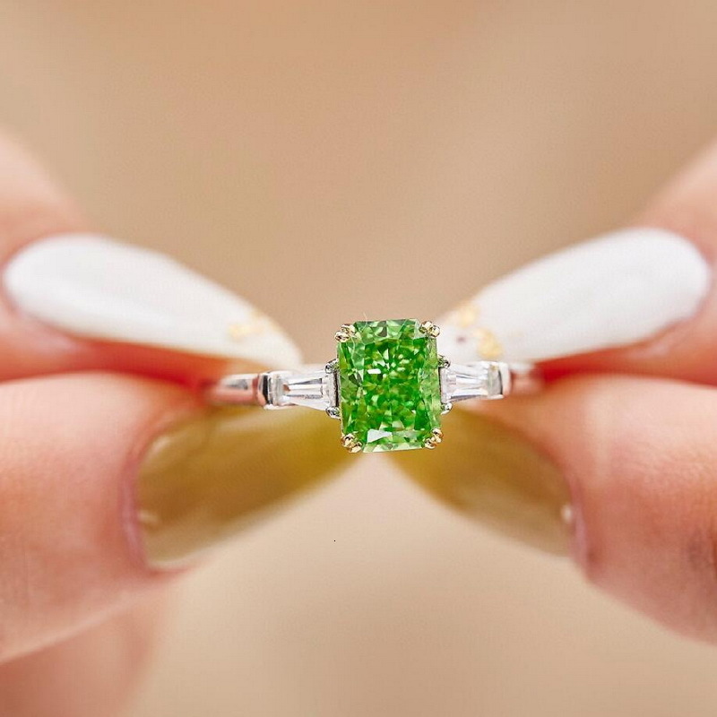 Wedding Rings Europe America Style High-end Jewellery Women Lady Settings Yellow Pink Green Square Cubic Zircon Silver Color Ring Size US5-US8 230713
