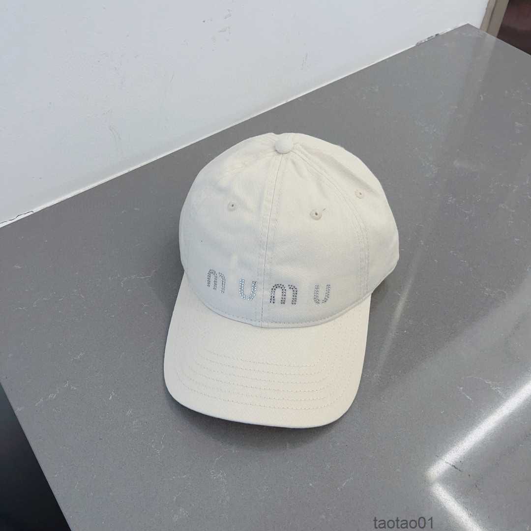 Miu Letter Casual Cap Children's Designer Designer Beanie Hat Fashion Semi Soft Top Male Couple Baseball Capxokt
Miu Letter Casual Cap Children's Designer Designer Beanie Hat Fashion Semi Soft Top Male Couple Baseball Capxokt