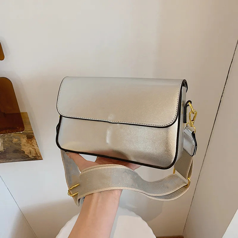 Handle designer bag womens shoulder bag flap luxury handbag Bright color female leather tote casual clutch unique valentines day Camera bag, Brand box
Handle designer bag womens shoulder bag flap luxury handbag Bright color female leather tote casual clutch unique valentines day Camera bag, Brand box