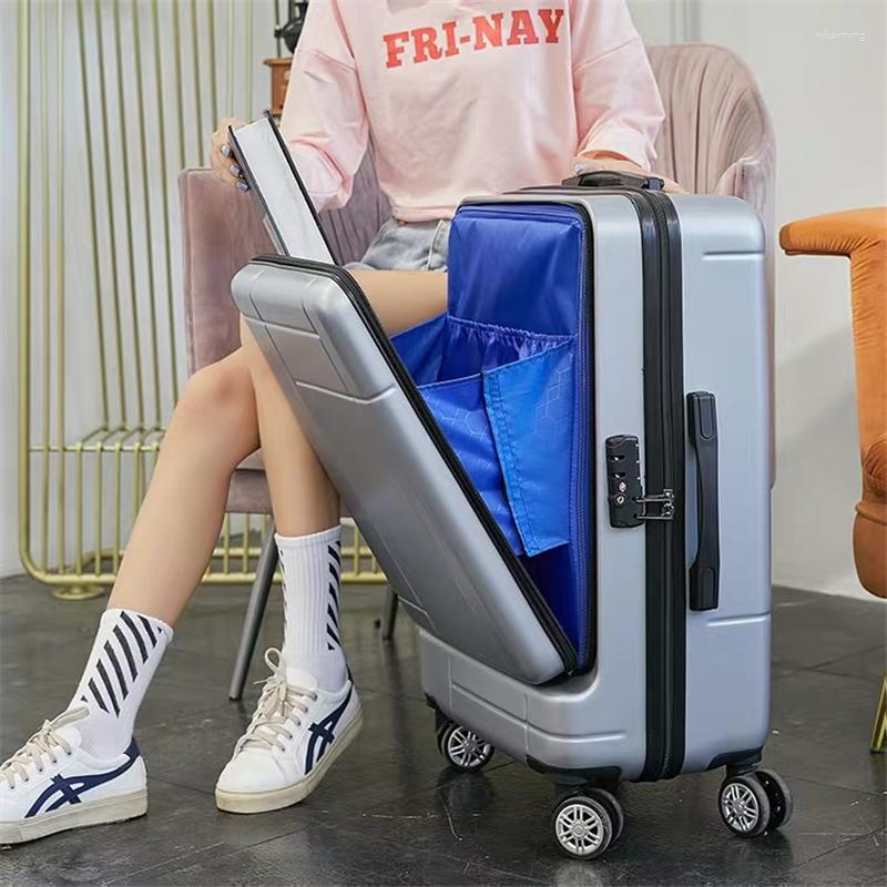 Suitcases travel luggages men or women18-24 with a set