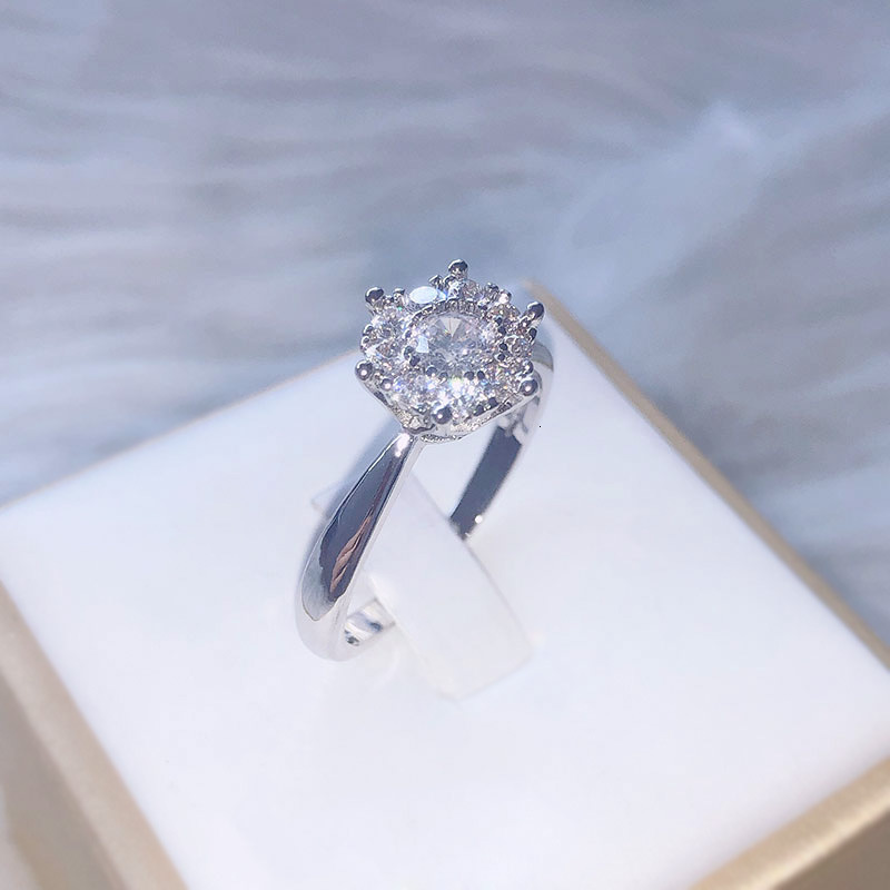 Wedding Rings Fashion Classic Personality Zircon Ring Elegant Simple Ladies Manufacturers Wholesale 230713