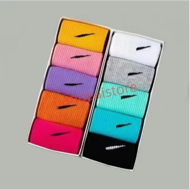 5 pairs women men socks High quality Letter Breathable cotton wholesale calzino Jogging basketball Football sports socks ANFN technical wool with gift box, O6
5 pairs women men socks High quality Letter Breathable cotton wholesale calzino Jogging basketball Football sports socks ANFN technical wool with gift box, O6