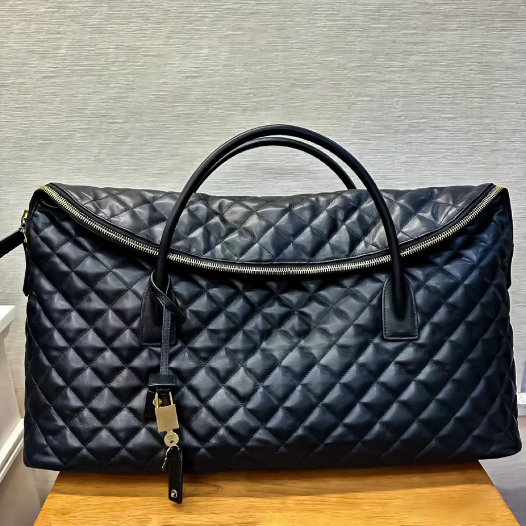mirror quality keepall sport large tote clutch Luggage bags es quilted leather travel bag Women's mens Luxurys handbag cross body Designer duffle shoulder big Bags, Black
mirror quality keepall sport large tote clutch Luggage bags es quilted leather travel bag Women's mens Luxurys handbag cross body Designer duffle shoulder big Bags, Black