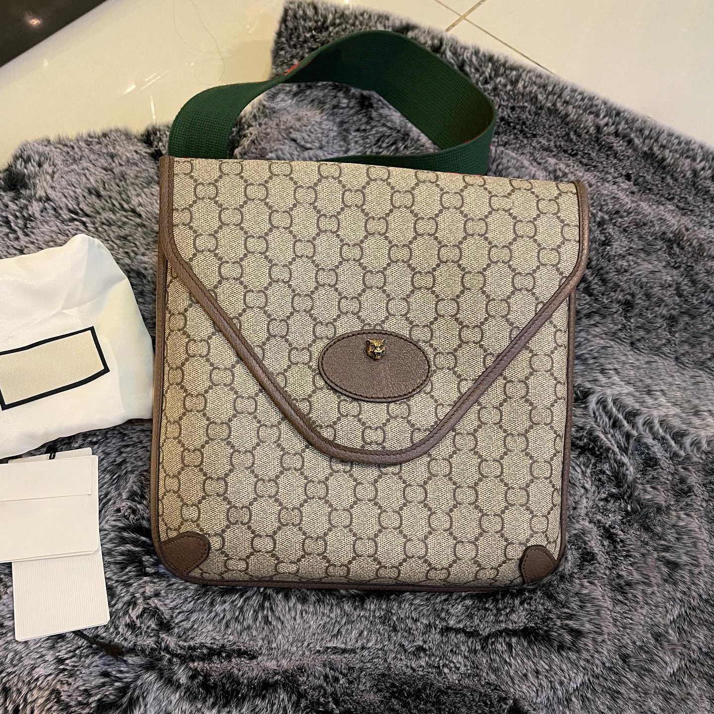 Luxury messenger classic Designer bag With shoulder straps Womens Purses mens Cross Body Shoulder Bags Totes Neo Vintage leather Clutch Bags Briefcases handbags, Black
Luxury messenger classic Designer bag With shoulder straps Womens Purses mens Cross Body Shoulder Bags Totes Neo Vintage leather Clutch Bags Briefcases handbags, Black