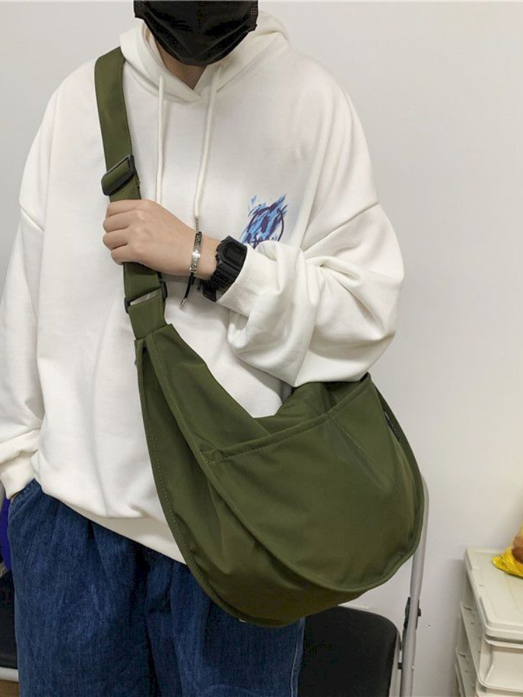 Waist Bags Shoulder Mens Largecapacity Messenger Bag Student Nylon Oxford Cloth Boys Simple Casual Dumpling Belt 230713