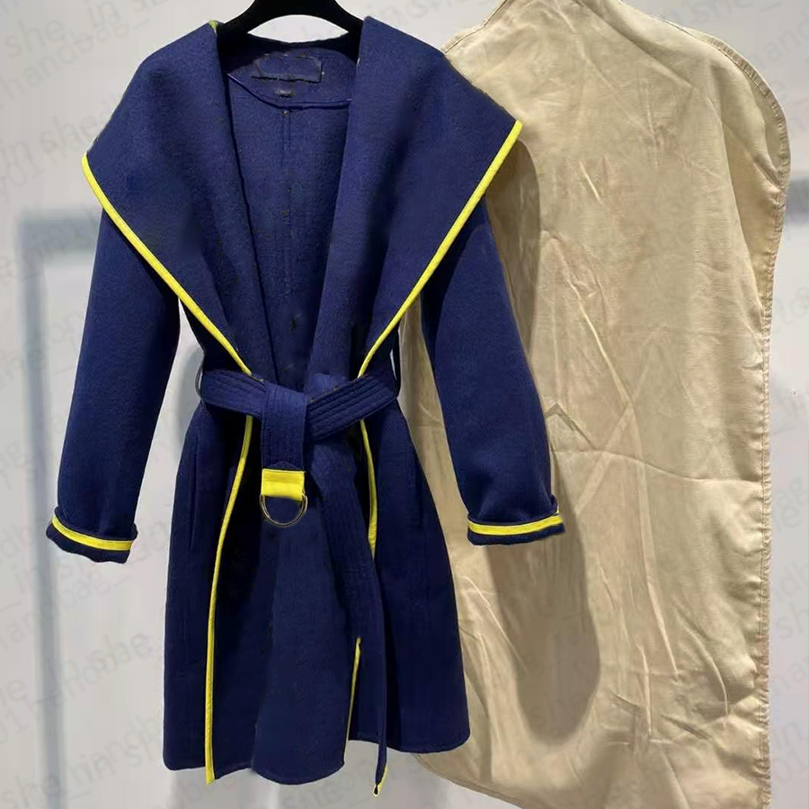 Designer Winter Fur Trench Coat Woman Wool Blends Classic Letters Overcoat Casual Loose Outerwear Woolen Windbreak Coats High Quality 23FW, S1
Designer Winter Fur Trench Coat Woman Wool Blends Classic Letters Overcoat Casual Loose Outerwear Woolen Windbreak Coats High Quality 23FW, S1