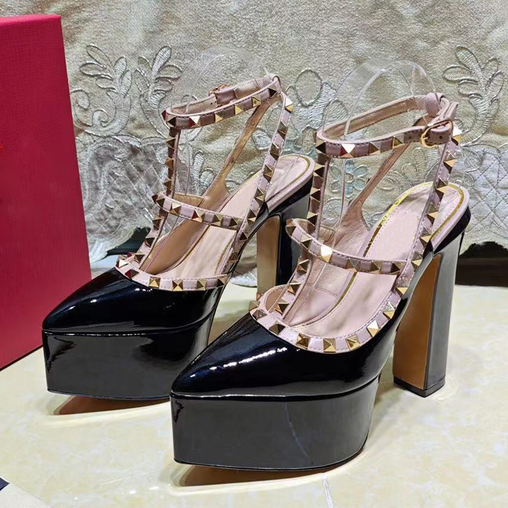 Runway platform Pointed Dress Shoes Ankle buckle patent leather Gladiator pumps Women's sandals Luxury designer high heels factory footwear With box, Black
Runway platform Pointed Dress Shoes Ankle buckle patent leather Gladiator pumps Women's sandals Luxury designer high heels factory footwear With box, Black