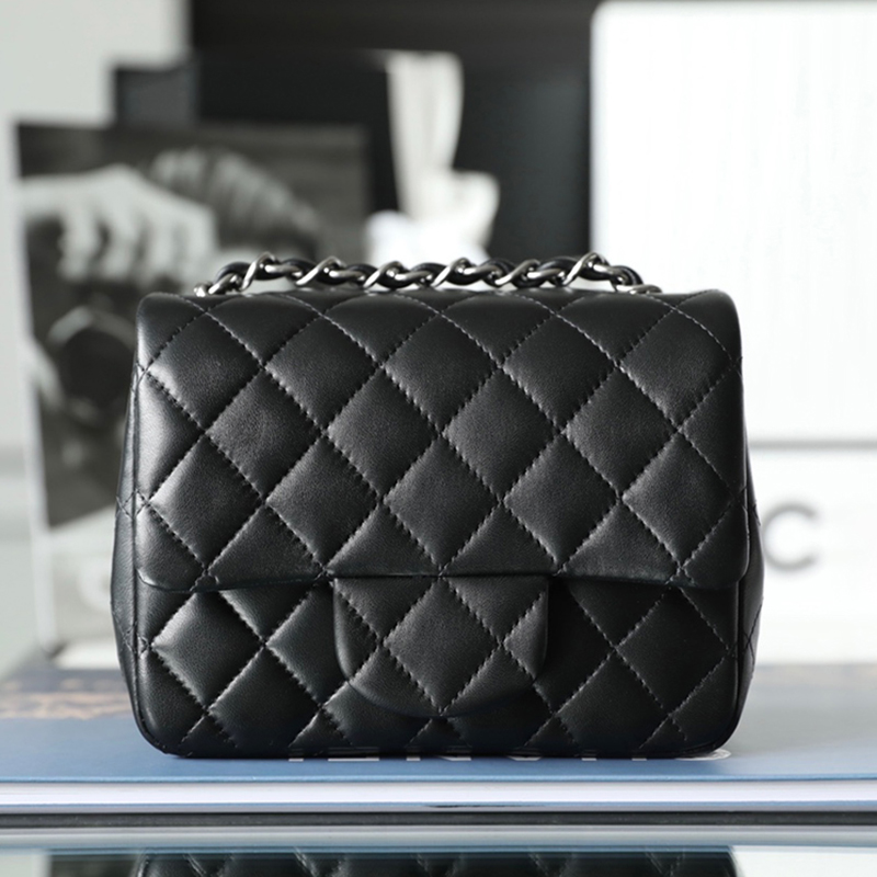 Lambskin Mini Flap Bag 17CM Designer Crossbody Bag 10A Diamond Lattice Evening Bags Chain Shoulder Bag With Box C006
Lambskin Mini Flap Bag 17CM Designer Crossbody Bag 10A Diamond Lattice Evening Bags Chain Shoulder Bag With Box C006