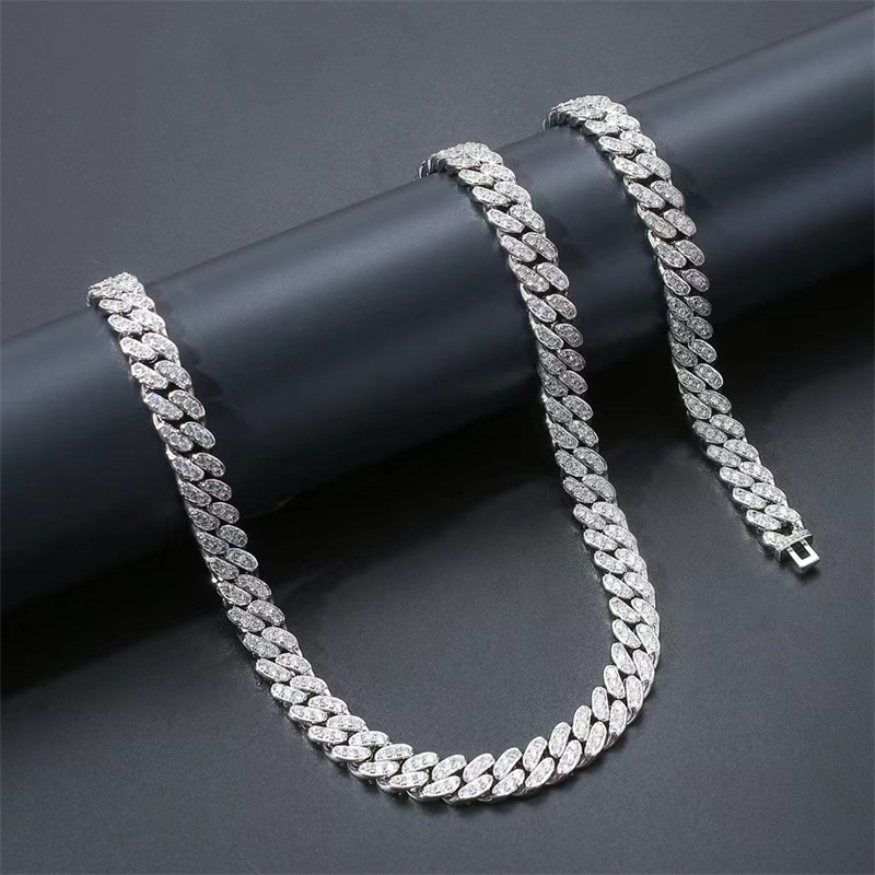 Designer Necklace Bracelet Jewelry For Women Gold Sier Chains Dia Inlay Men Cuban k Chain Bracelets Necklaces Moissanite Ornaments