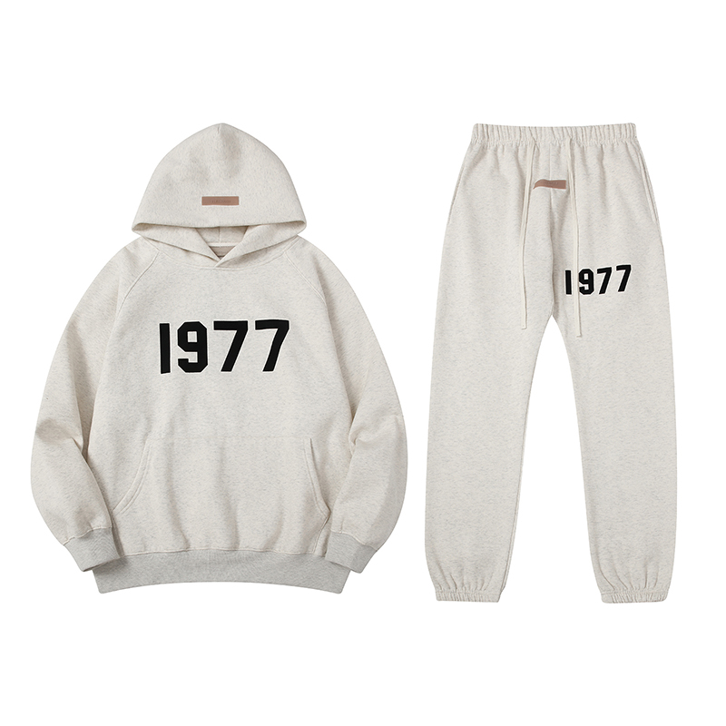 Mens Designer Hoodie Sweatshirts Black Luxury Hoodie Man Hoody 1977 Hoodies for Women Pullover Men Crewneck Sweatshirt Cotton Letter Long Sleeve, Q11111
Mens Designer Hoodie Sweatshirts Black Luxury Hoodie Man Hoody 1977 Hoodies for Women Pullover Men Crewneck Sweatshirt Cotton Letter Long Sleeve, Q11111