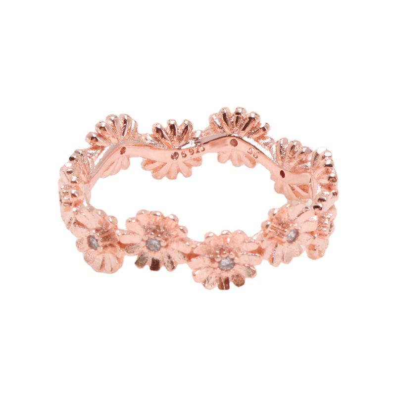 Women's Designer Brilliant Wreath Ring with Cubic Zirconia - Small Daisy Flower Elegant Accessory