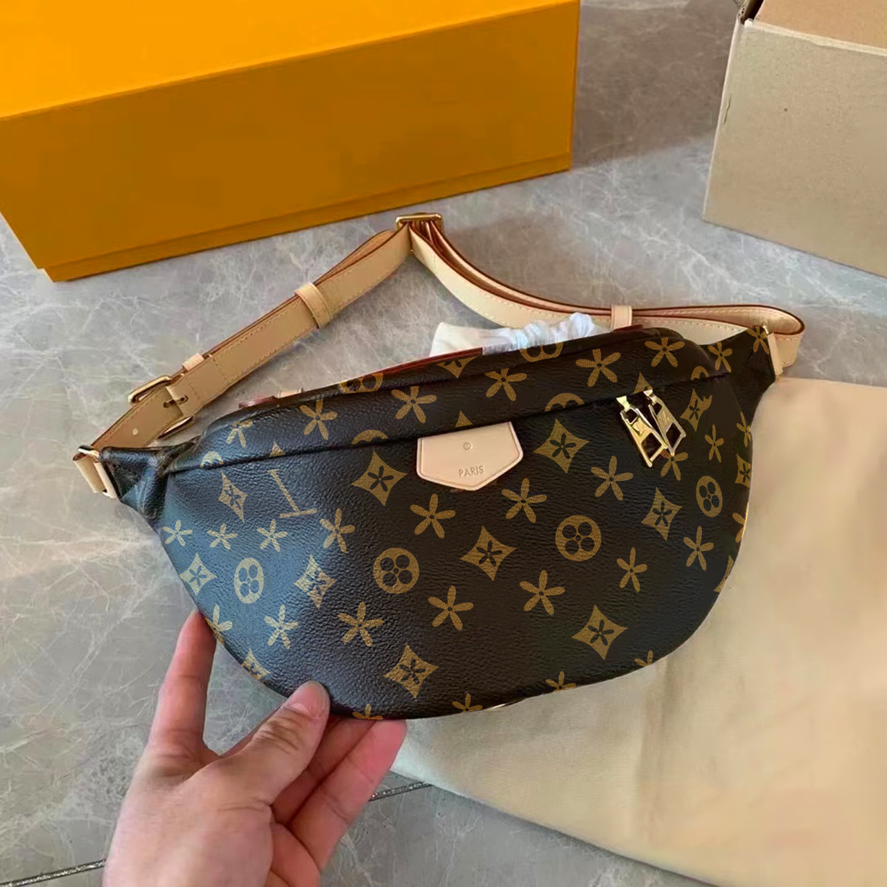 M43644 5A Luxurys Designers famous Chest bag Shoulder Bags Bumbag Fanny Pack Genuine leather tote fashion Belt Bag woemns M44812 Bum purse pocket Cross Body handbags, M0n0gram
M43644 5A Luxurys Designers famous Chest bag Shoulder Bags Bumbag Fanny Pack Genuine leather tote fashion Belt Bag woemns M44812 Bum purse pocket Cross Body handbags, M0n0gram