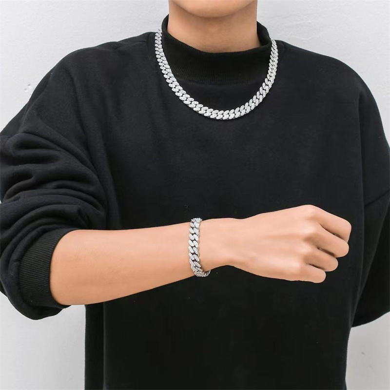 Designer Necklace Bracelet Jewelry For Women Gold Sier Chains Dia Inlay Men Cuban k Chain Bracelets Necklaces Moissanite Ornaments