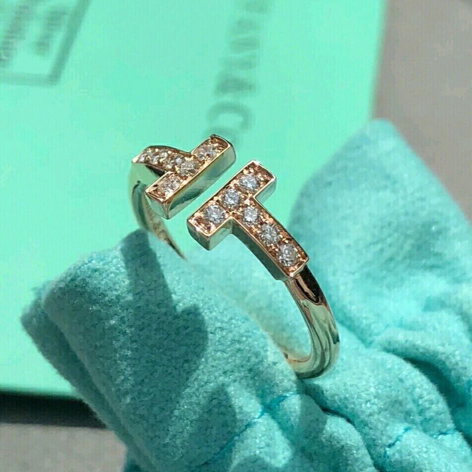 Womens Designer Ring Couple Jewelry Band Titanium Steel With diamonds Casual Fashion Street Classic Gold Silver Rose Optional
Womens Designer Ring Couple Jewelry Band Titanium Steel With diamonds Casual Fashion Street Classic Gold Silver Rose Optional