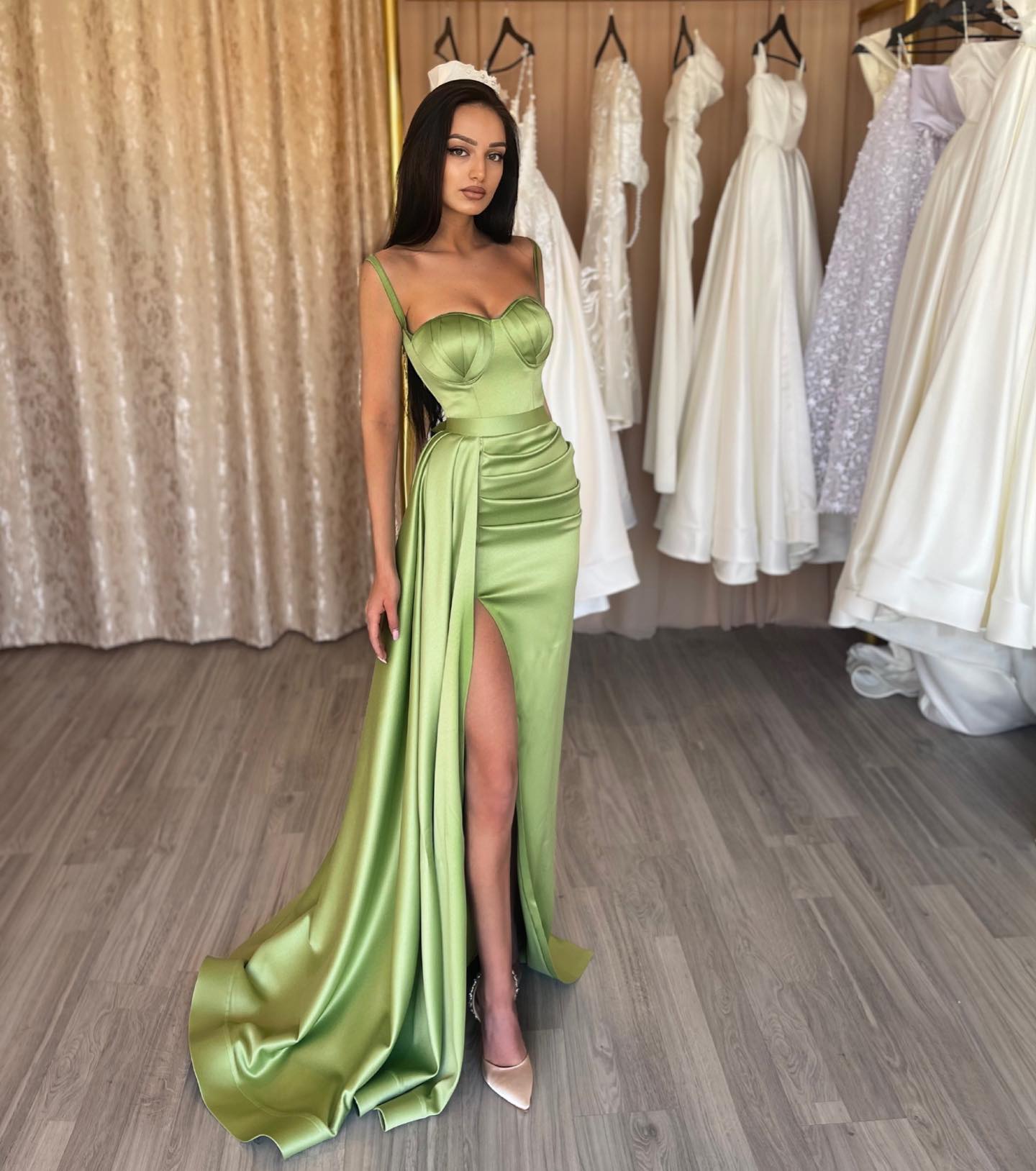 Elegant A Line Light Green Prom Dresses Spaghetti Evening Gowns Pleats Slit Formal Long Special Ocn Party Dress