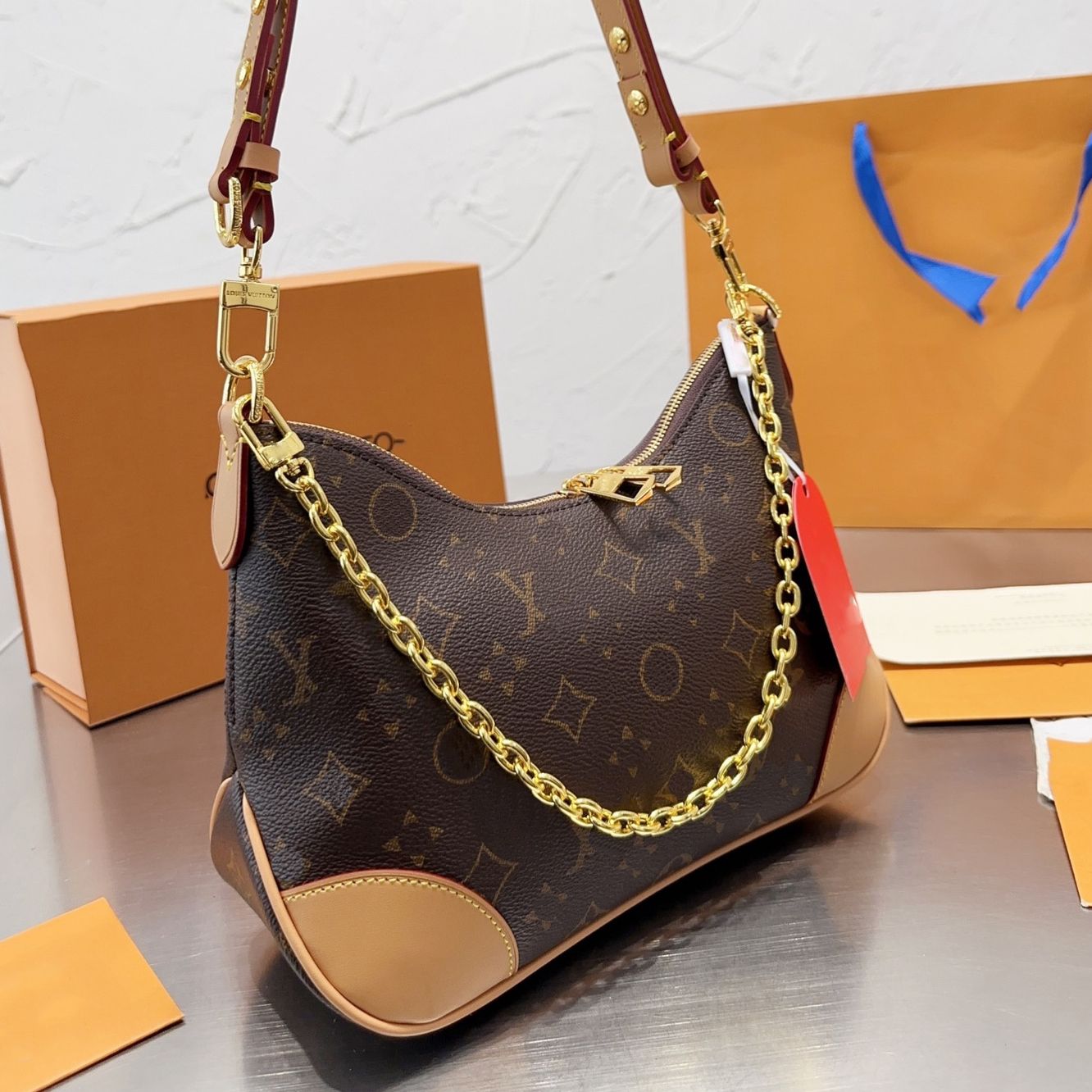 Designers BOULOGNE Bag shoulder Chain totes bag women crossbody Underarm bags designer Monograms leather handbag purse wallet hobo Backpack, Invoices are not sold separate
Designers BOULOGNE Bag shoulder Chain totes bag women crossbody Underarm bags designer Monograms leather handbag purse wallet hobo Backpack, Invoices are not sold separate