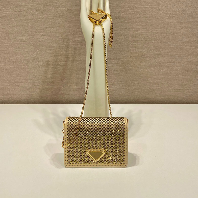 Triangle Chain Inlaid Diamond Crossbody Bag Parss Handbag Totes Bag Luxury Designer Mini Rhinestone Shoulder Bag High Quality Fashion Flap Hobo Small Square Bags, Black
Triangle Chain Inlaid Diamond Crossbody Bag Parss Handbag Totes Bag Luxury Designer Mini Rhinestone Shoulder Bag High Quality Fashion Flap Hobo Small Square Bags, Black