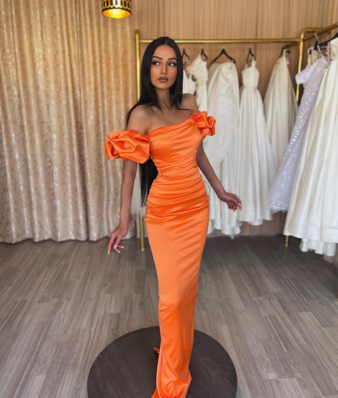 Elegant Orange Prom Dresses Strapless Sheath Evening Gowns Pleats Puffy Sleeves Formal Long Special Ocn Party Dress 0620