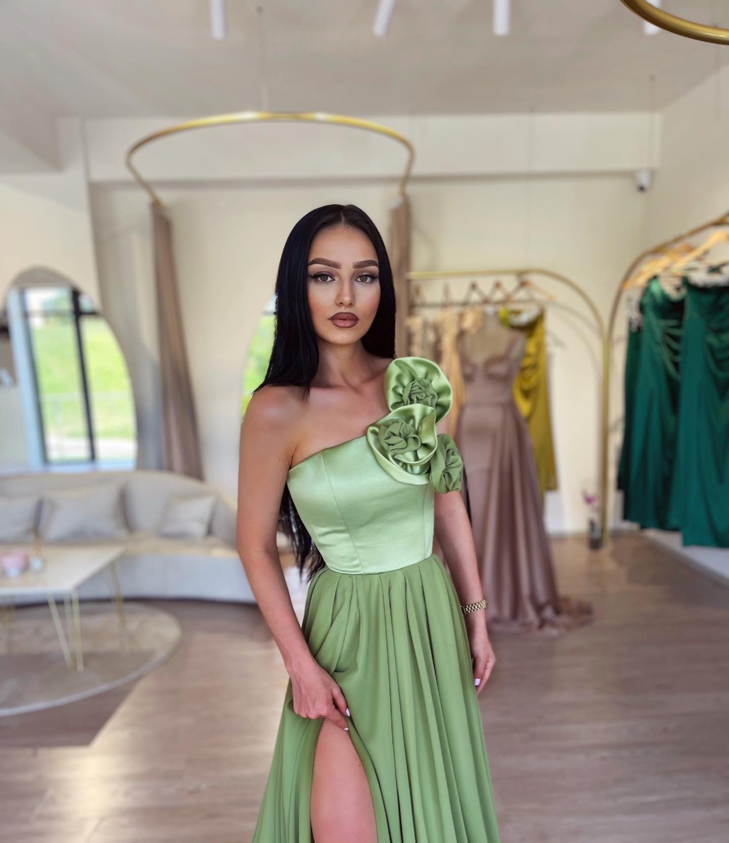 Sexy Green Prom Dresses Stapless Ruffles Flower Evening Gowns Pleats Slit Formal Long Special Ocn Party Dress 0515