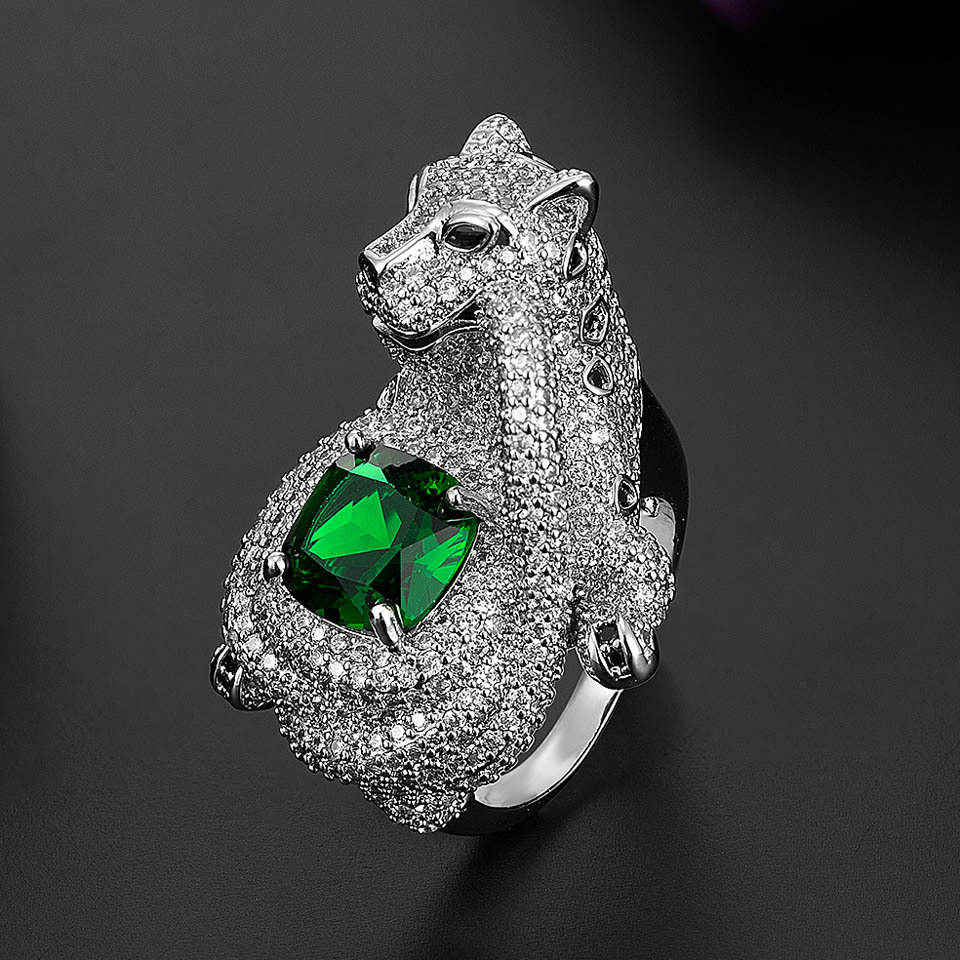 Wedding Rings Zlxgirl Fashion Woman Statement Leopard Shape Animal Finger Ring Green Zircon Eyes Dubai Gold Color Ring couple bijoux Aneis 230717