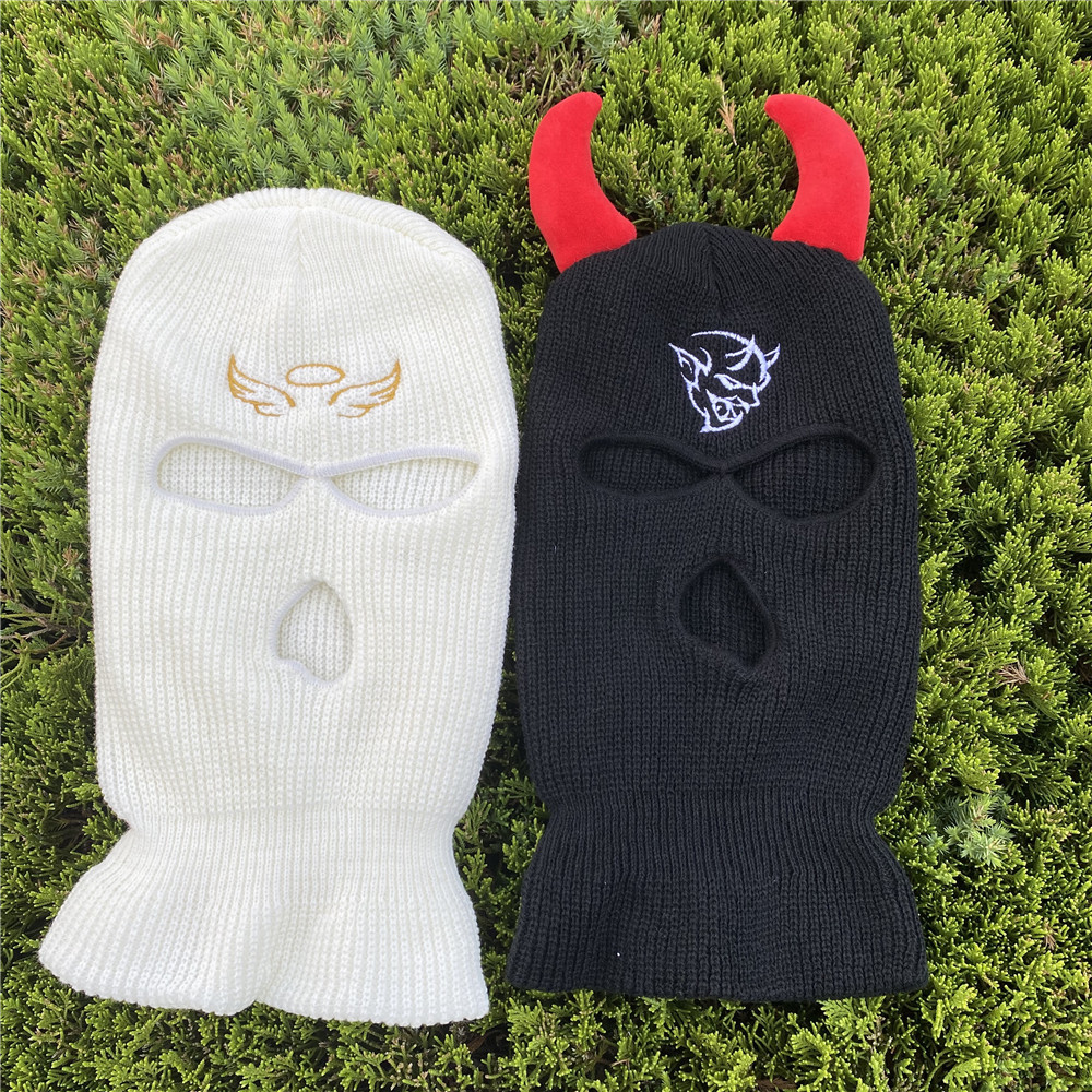 Fashion Face Masks Neck Gaiter Angels Demons Balaclava Couple Hats Full Face Cover Ski Mask Hat Army Tactical Cs Windproof Knit Beanies Bonnet Winter 