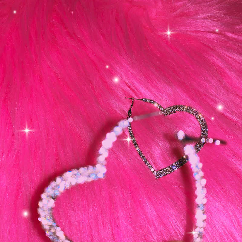 Stud Y2k Accessories Shiny Peach Heart Hoop Earrings Korean Fashion Crystal Love Earrings for Women Punk Aesthetic 2000s Jewelry J230717