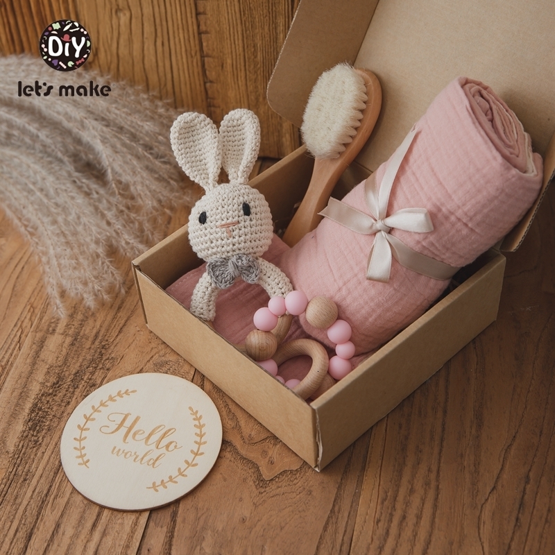 Gift Sets Let's Make 1set Baby Stuff Bath Towel Cotton Blanket Brush Gift Products For Kids Toy Crochet Rattle Box Christmas Present Gift 230717