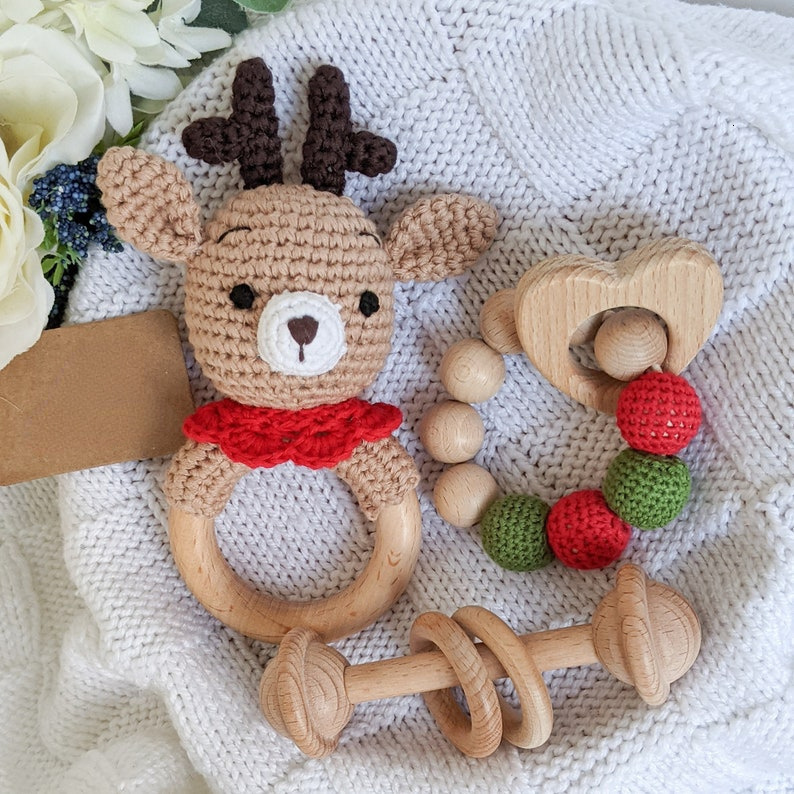 Gift Sets Baby Towel born Bath Set Gifts Box Double Sided Cotton Blanket Wooden Rattle Brushs Bracelet Crochet Baby Bath Gifts Products 230717