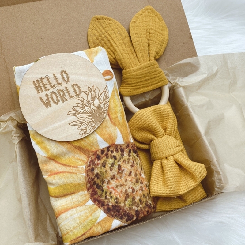 Gift Sets born Baby Welcome Gift Set Boy Girl Unisex Gift Box Blanket Comb Toys Kit for born Girls Boys Pography Props Birth Gift 230717
