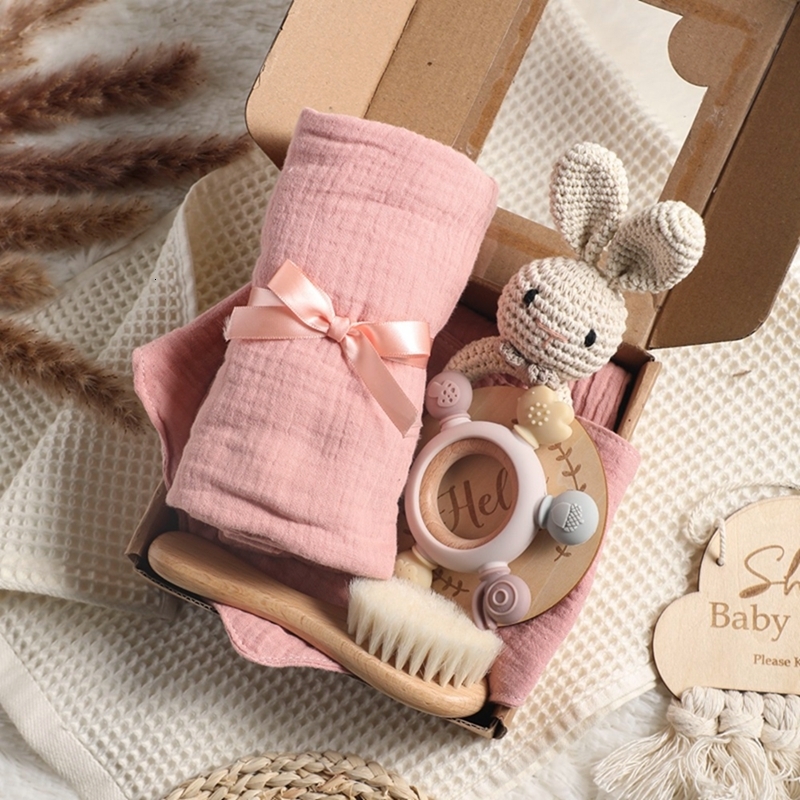 Gift Sets 1Set Baby Bath Toy Set Food Grade Silicone Teether Toys Wooden Ring Crochet Rattle Milestones Card Bath Brush For born Gift 230717