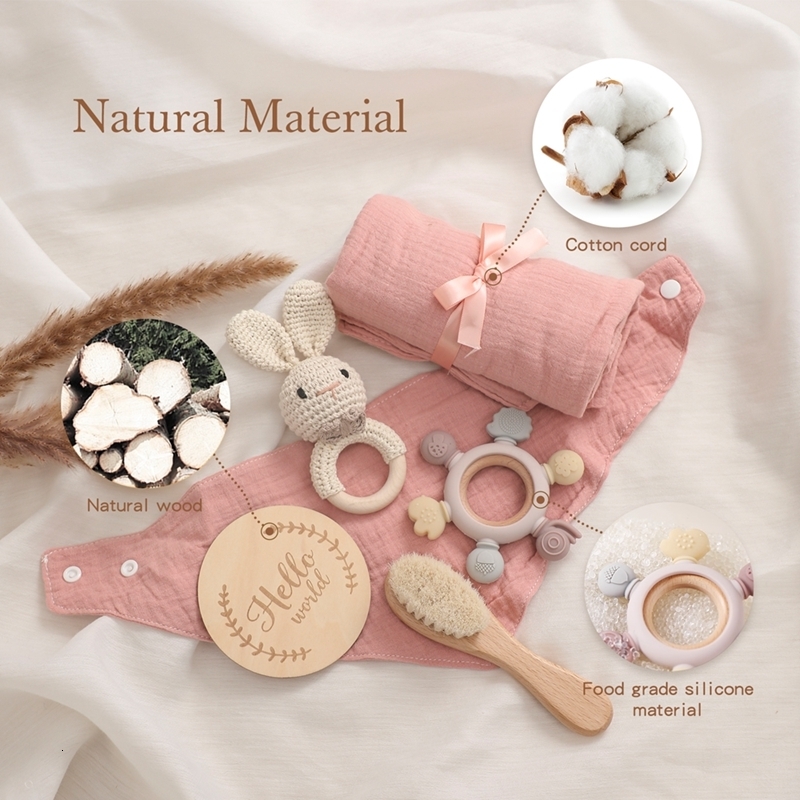 Gift Sets Hello Baby Gift For borns Wooden Milestone Card Baby Accessories For Babies Comb Handbell BPA FeerTeether Bath Set Birth Gift 230717