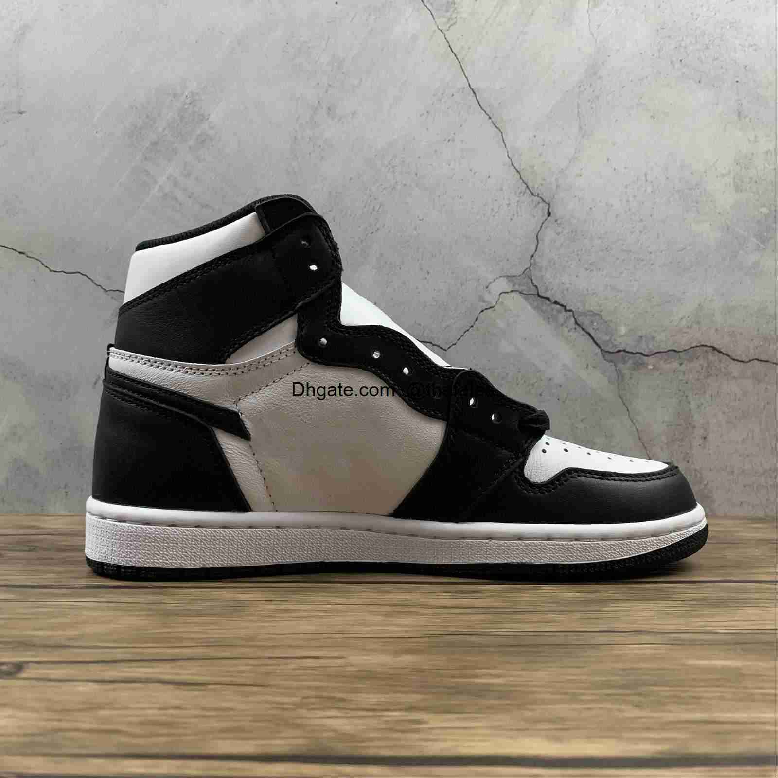 High Original 1 Classical Jumpman Black White Designer Men Women Basketball Shoes Top Quality Sports Shoes Outdoor Sneakers With Box and Fast Delivery
High Original 1 Classical Jumpman Black White Designer Men Women Basketball Shoes Top Quality Sports Shoes Outdoor Sneakers With Box and Fast Delivery