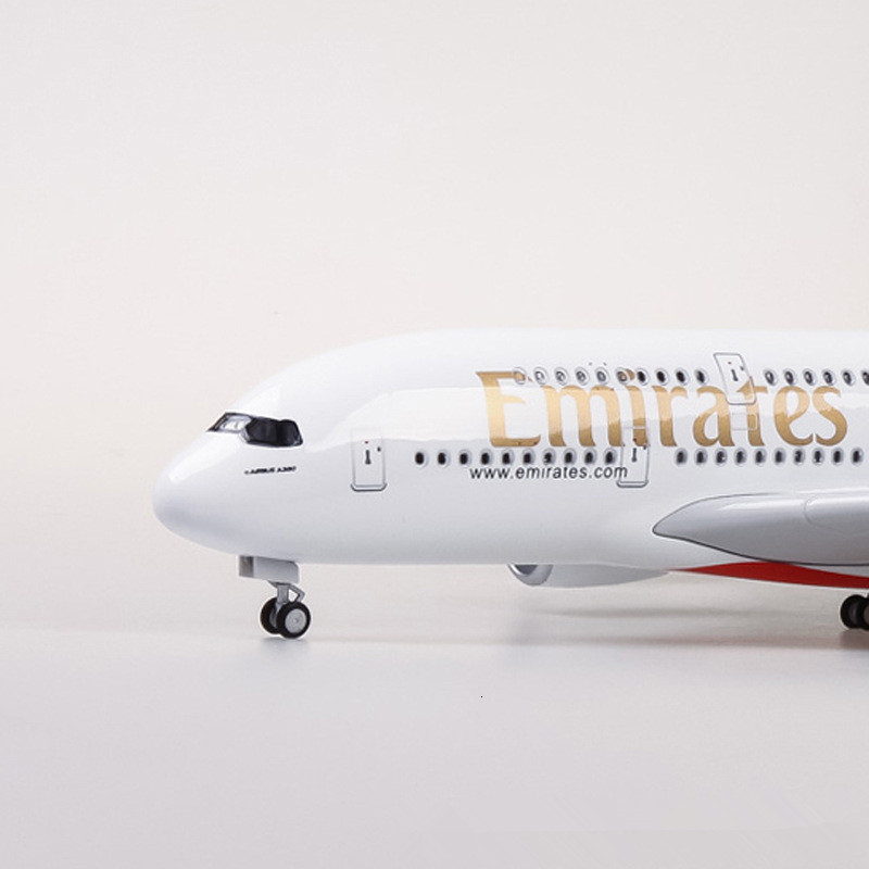 Aircraft Modle 45CM 1/160 Scale Diecast Model A380 Emirates Airways Resin Airplane Airbus With Light And Wheels Toy Airline Collection 230718
