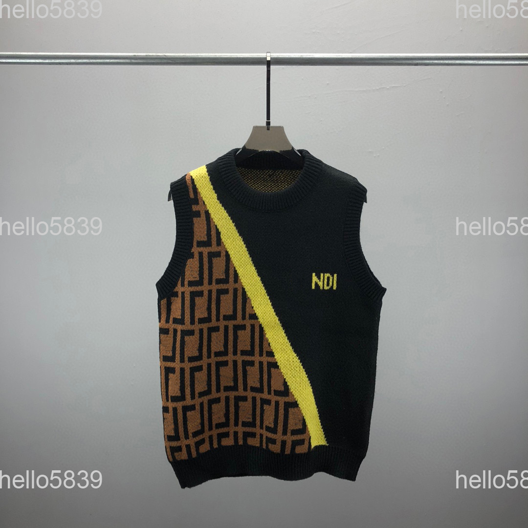 2022 Tees Mens Designers T Shirt Man Womens tshirts With Letters Print Short Sleeves Summer Shirts Men Loose Tees Asian size S-XXXL He016, Black
2022 Tees Mens Designers T Shirt Man Womens tshirts With Letters Print Short Sleeves Summer Shirts Men Loose Tees Asian size S-XXXL He016, Black