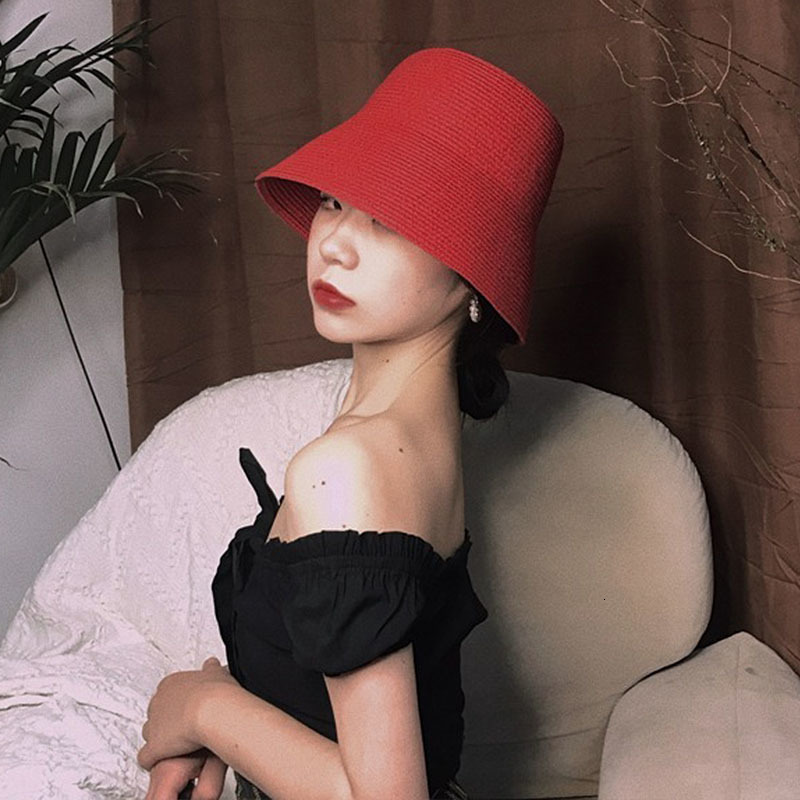 Wide Brim Hats Bucket Hats Summer Woven Cloche Bucket Hat Plain Sun Hat for Women French Retro Style Wide Brim Red Black Straw Hat Couture Derby Ladie