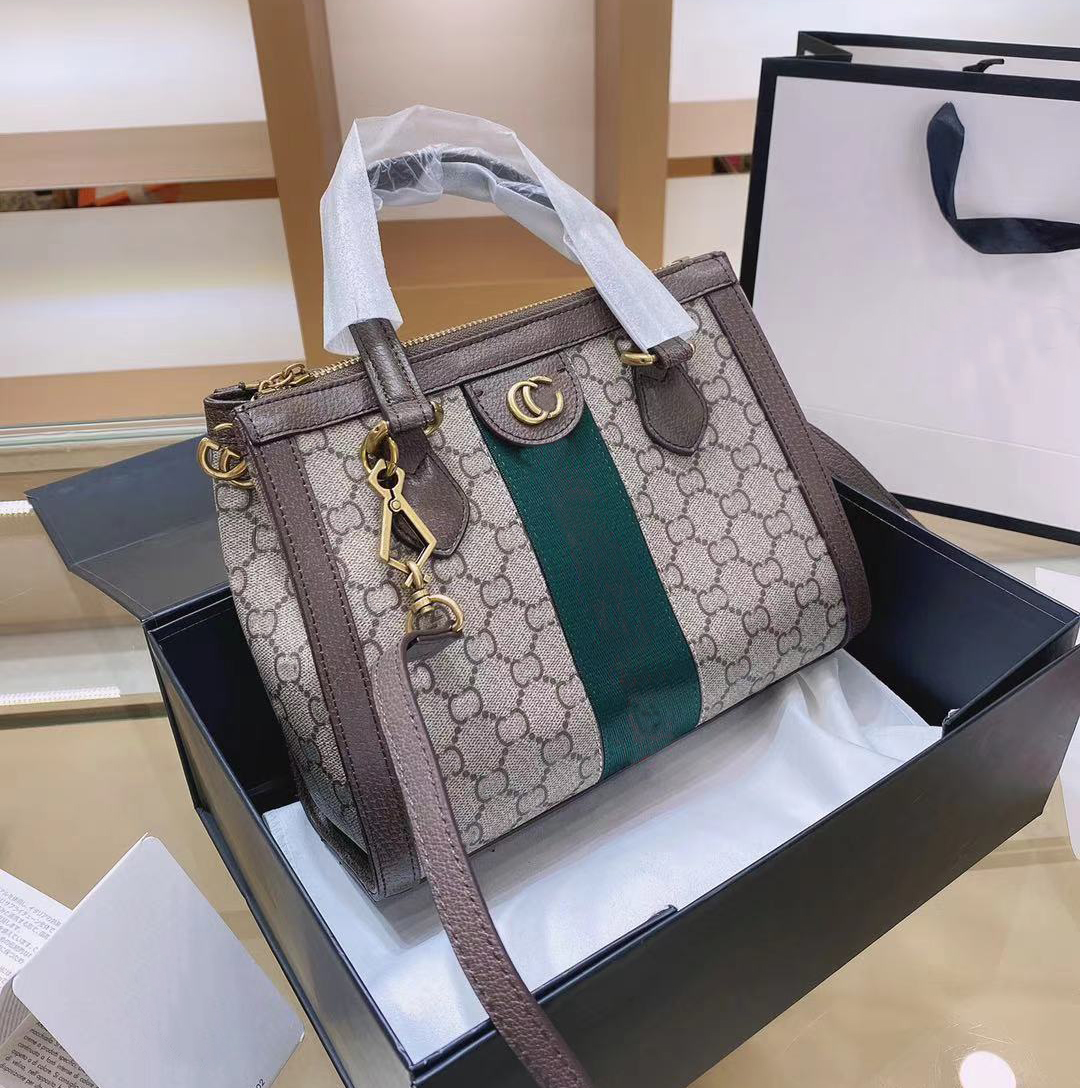 designer bag handbag high quality Luxurys Shoulder Bags Fashion womens CrossBody Canvas Flap Printed Handbag ladies purse Casual Clutch Tote 2024 Handbags wallets, F with logos
designer bag handbag high quality Luxurys Shoulder Bags Fashion womens CrossBody Canvas Flap Printed Handbag ladies purse Casual Clutch Tote 2024 Handbags wallets, F with logos