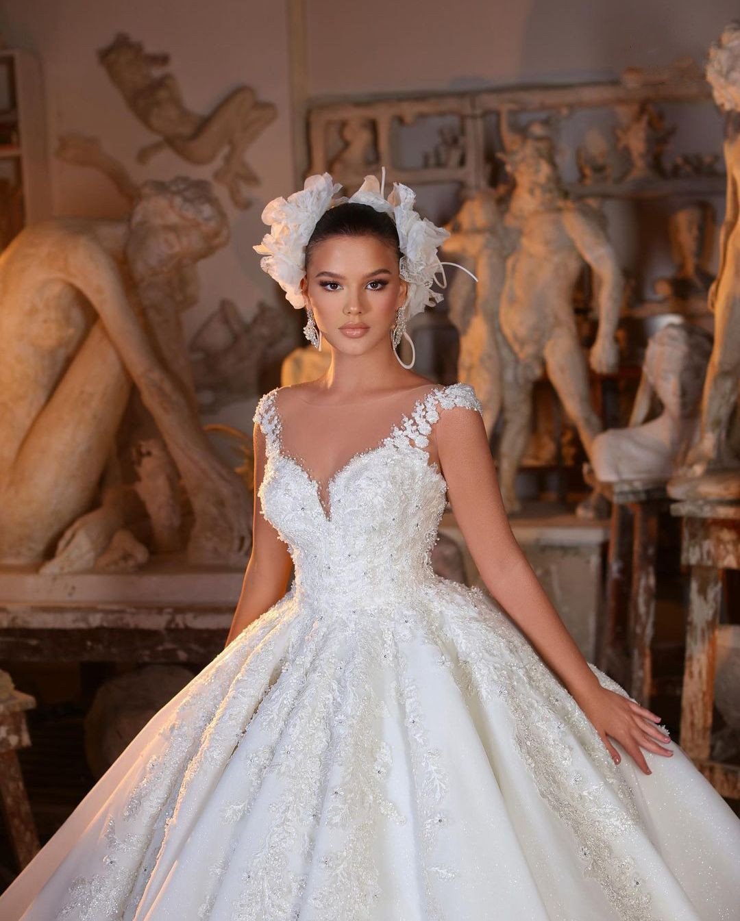 Elegant Ball Gown Wedding Dresses Sleeveless V Neck Straps Sequins Appliques Beaded or Length Ruffles Dias Zipper Plus Size Bridal Gowns Vestido de no