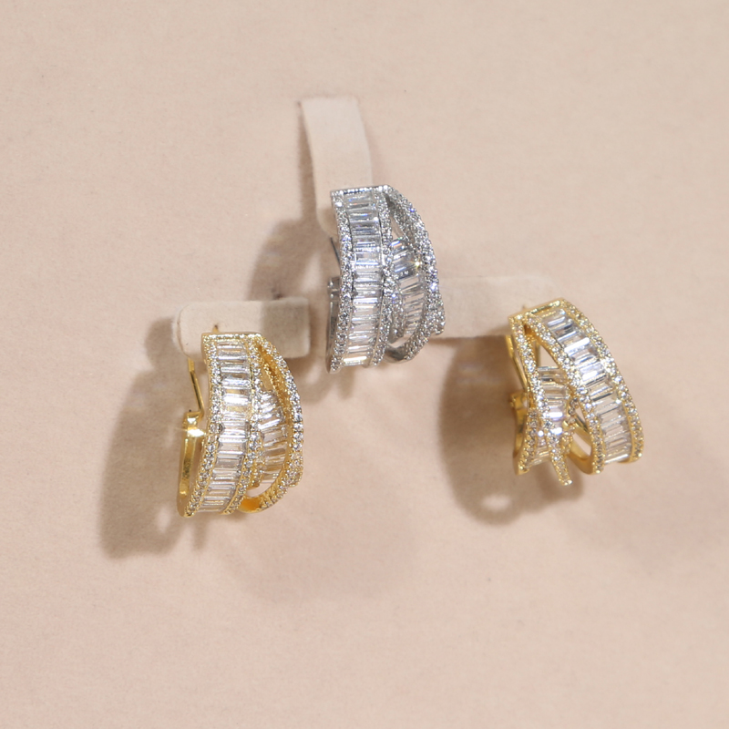 2024Big Round Hoop Zircon Earrings: Iced Out Bg Cubic Zirconia CZ Fashion Hip Hop Jewelry for Women